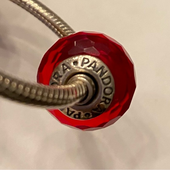 Pandora charm - Picture 1 of 3